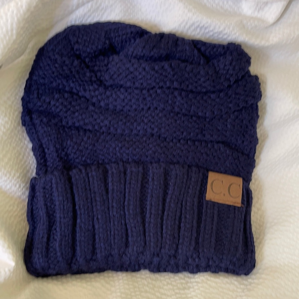 Navy blue beanie NEW